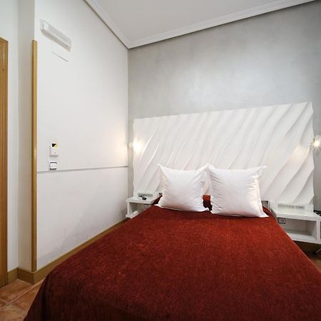 Hostal Las Fuentes (Adults Only) Madrid Buitenkant foto