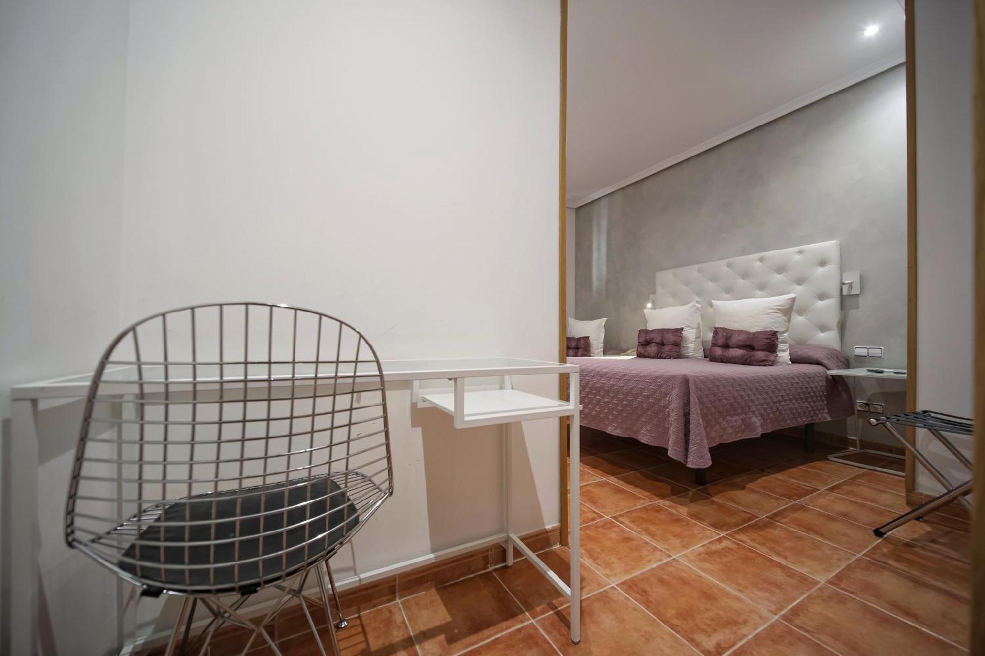 Hostal Las Fuentes (Adults Only) Madrid Buitenkant foto