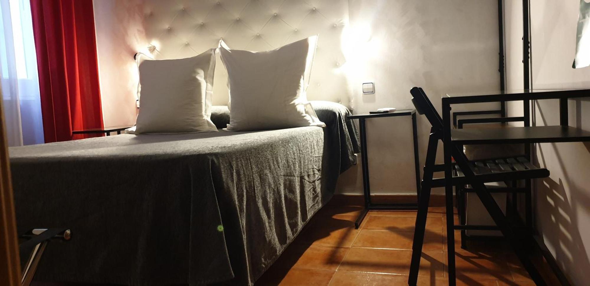 Hostal Las Fuentes (Adults Only) Madrid Buitenkant foto